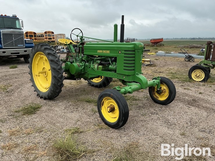 1945-john-deere-b-image-3