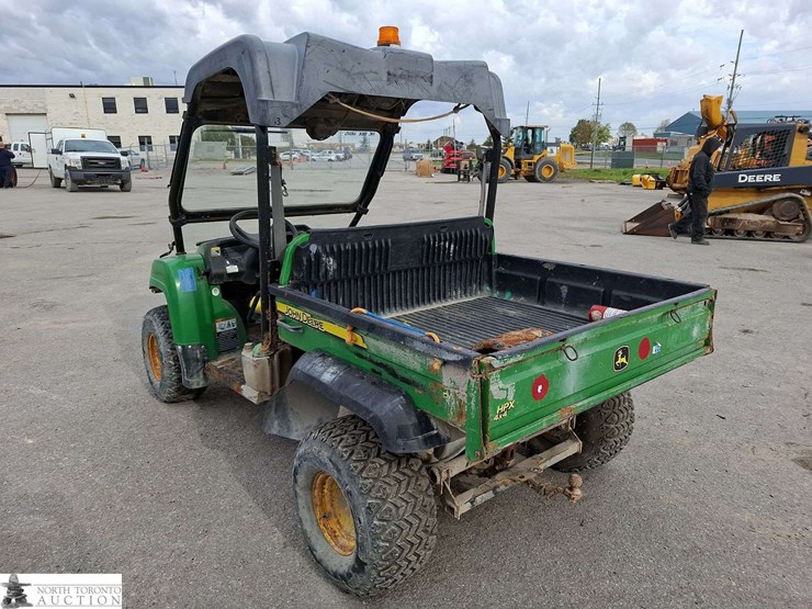 john-deere-gator-image-7