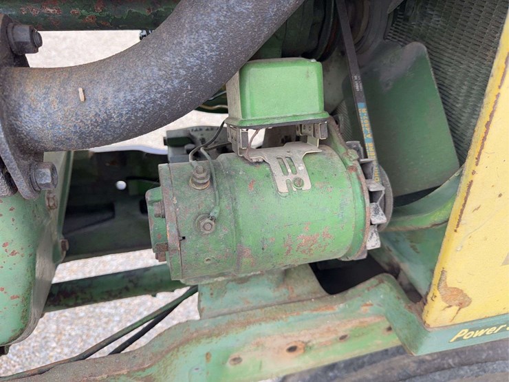 john-deere-720-image-30