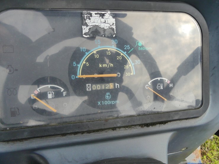 farmtrac-300-image-15
