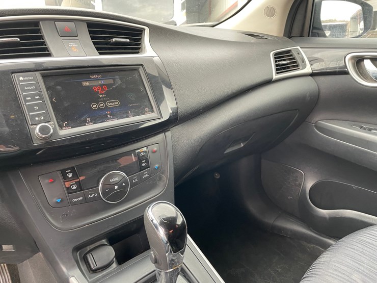 #2766-•-2019-nissan-sentra-(title-in-delay)-image-48