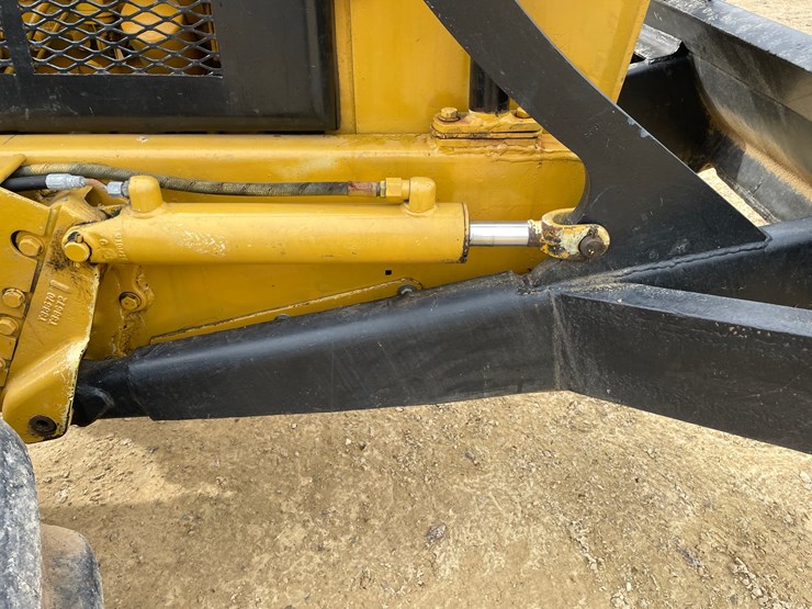 deere-440b-image-17