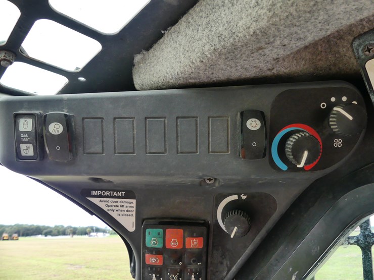 deere-317g-image-16