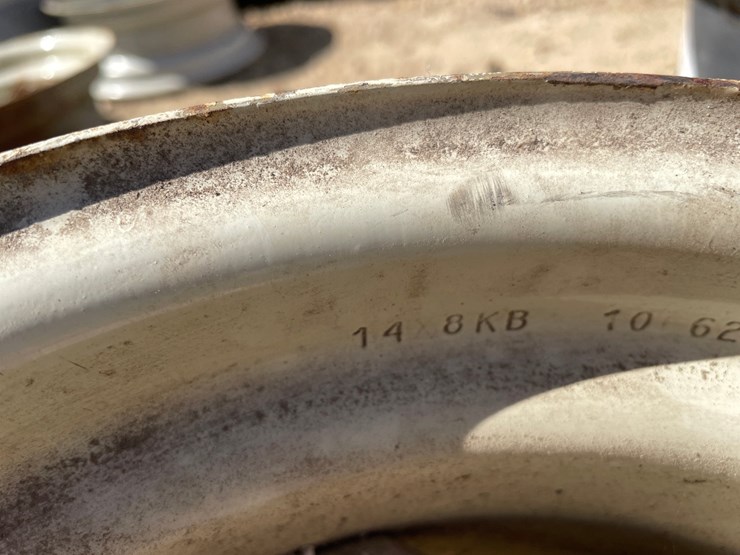 #3028-•-(2)-14"-implement-rims-image-7