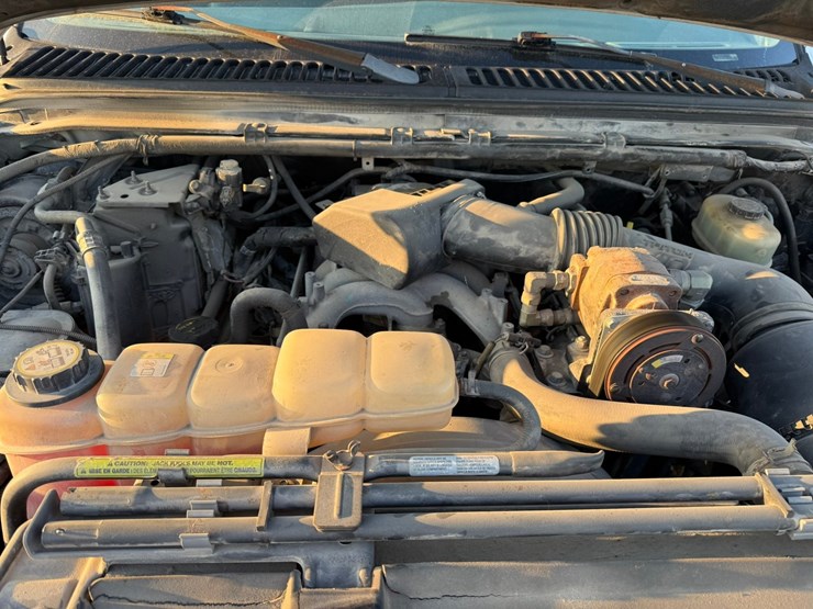 2003-freightliner-fld120-image-108