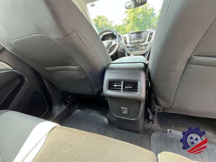 2020-chevrolet-equinox-ls-image-34