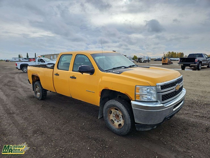 2012-chevrolet-silverado-2500hd-image-4