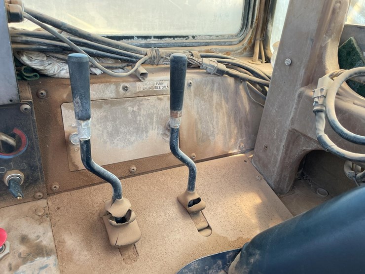 2003-caterpillar-613c-image-60