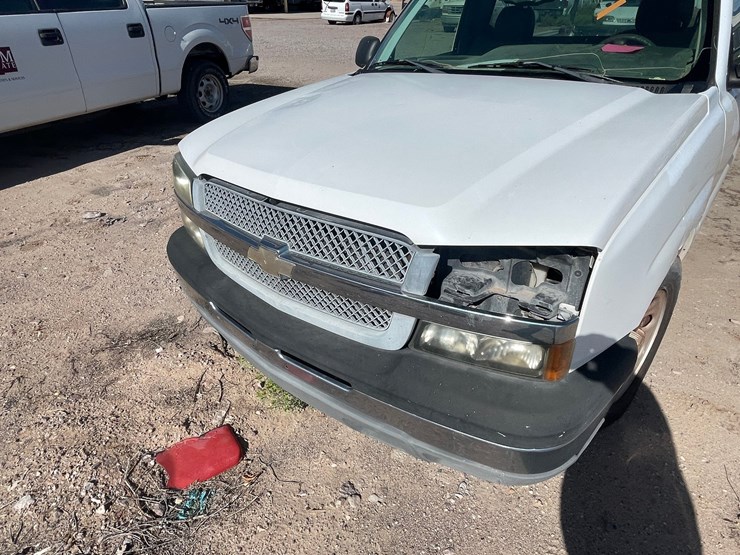 2005-chevrolet-silverado-1500-image-12