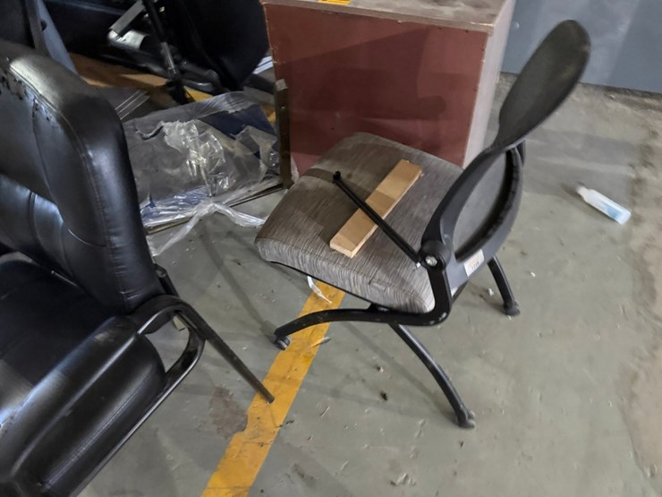 #46822-•-lot-of-chairs-&-shelf-inv#46822-image-2