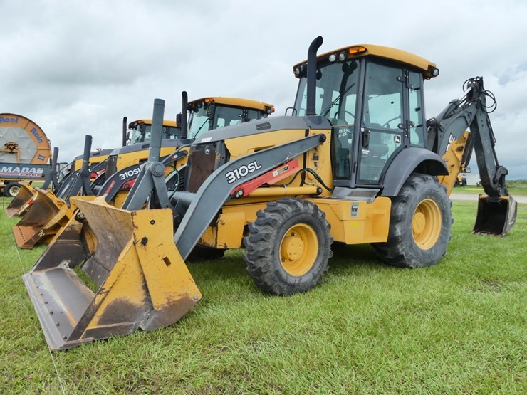 deere-310sl-image-1