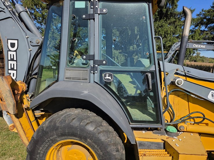 2010-deere-310j-image-14