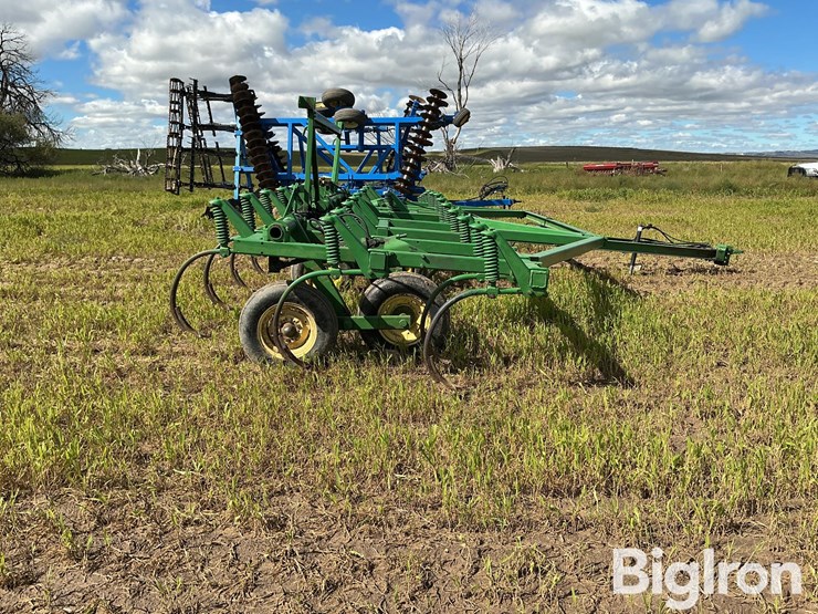 john-deere-1610-image-4
