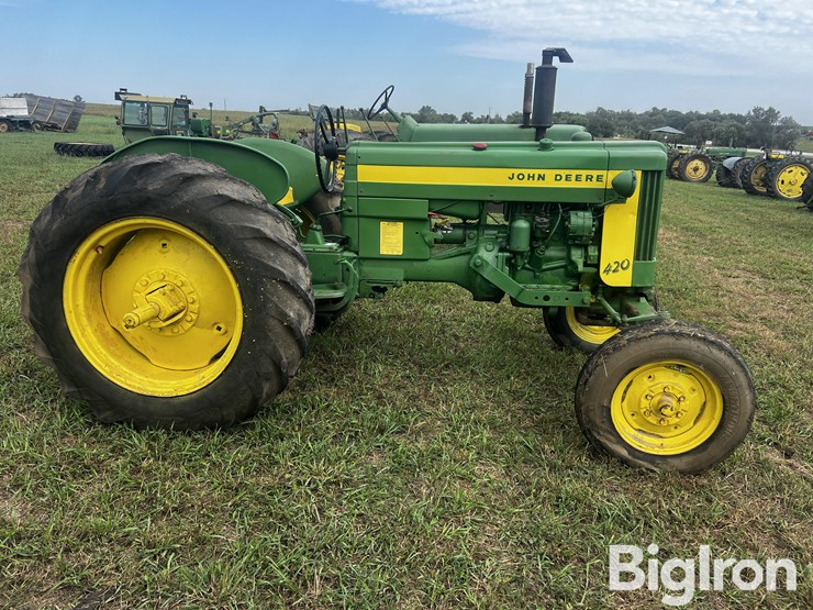 1956-john-deere-420-image-4