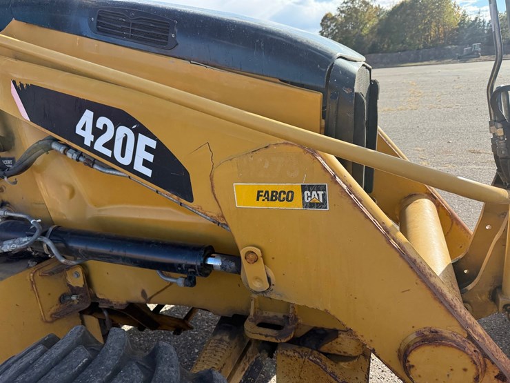 caterpillar-420e-image-20