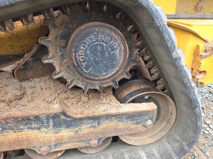 deere-333g-image-57