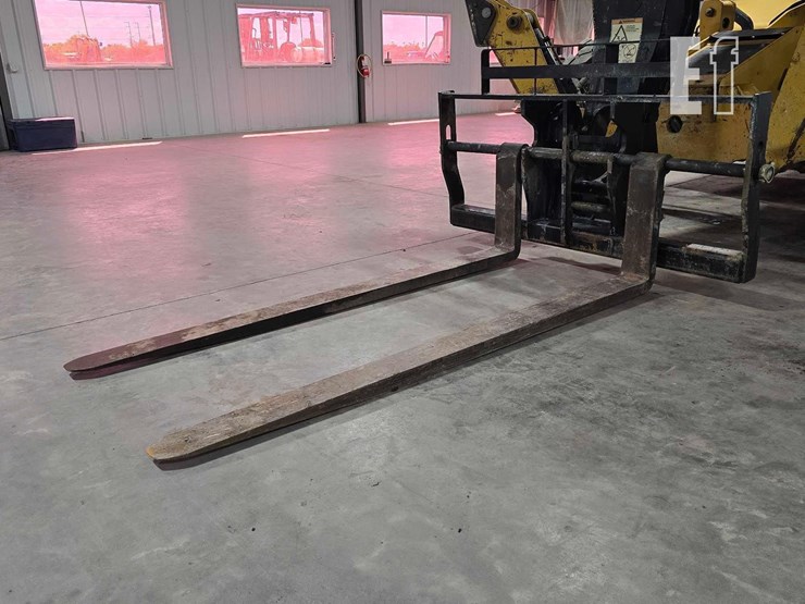 2018-caterpillar-tl1255d-image-9