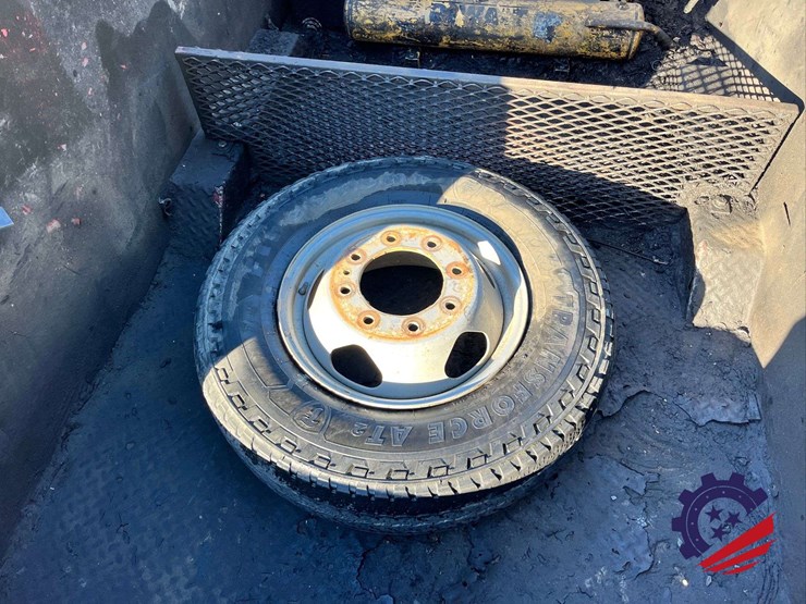 2019-gmc-sierra-3500-image-34