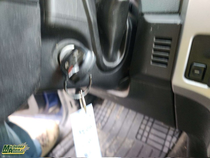2011-ford-f150-image-24