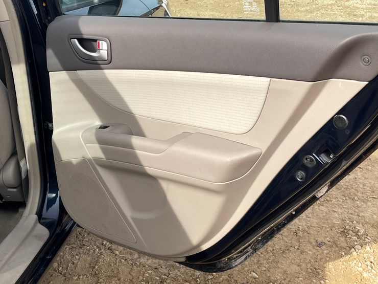 #203-•-2008-hyundai-sonata-(has-wi-title)-image-89