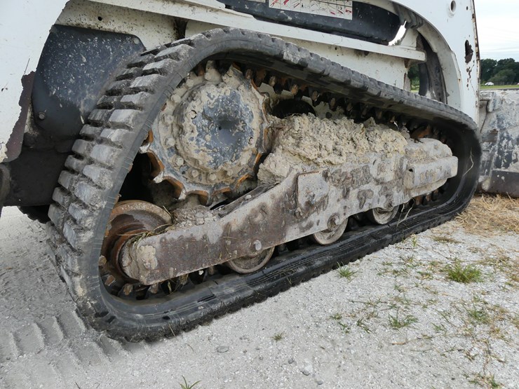 2022-bobcat-t450-image-6