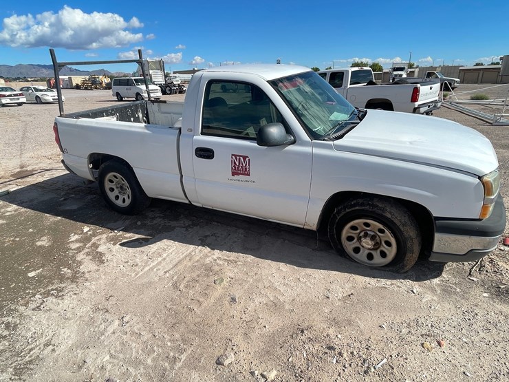 2005-chevrolet-silverado-1500-image-2
