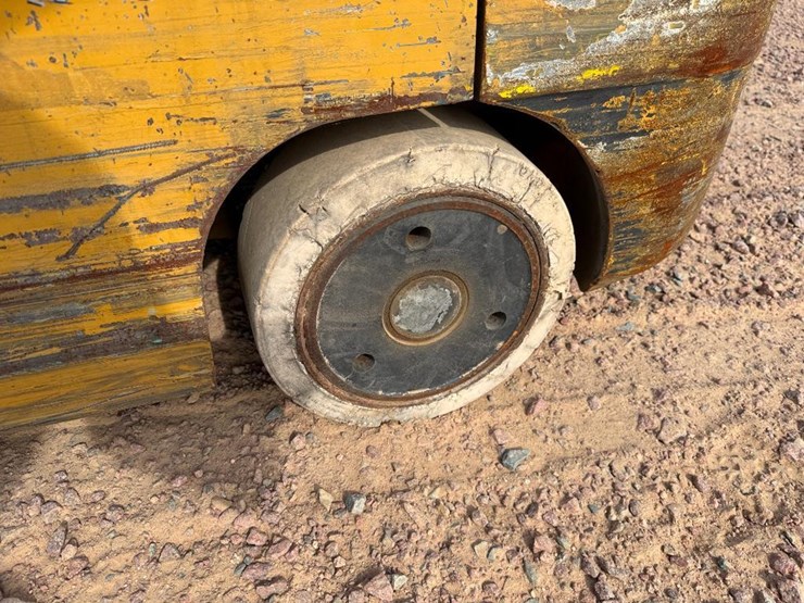 caterpillar-gc25-image-8