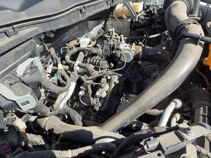2024-ford-f150-xlt-image-36