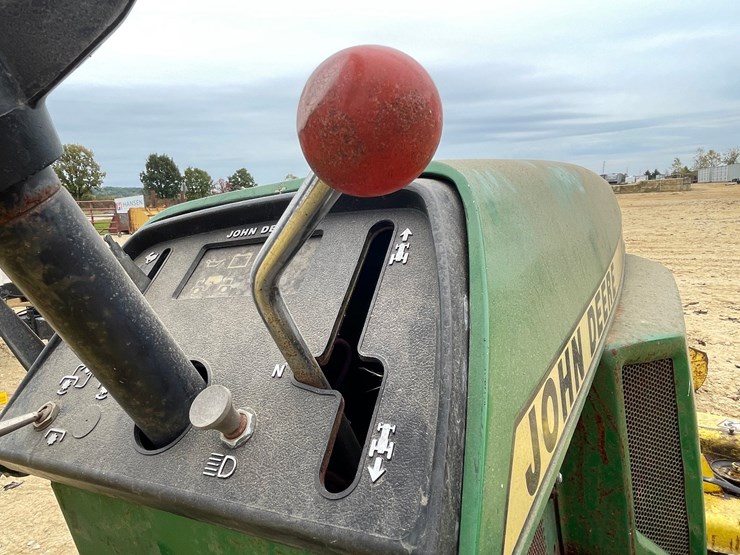 john-deere-318-image-10