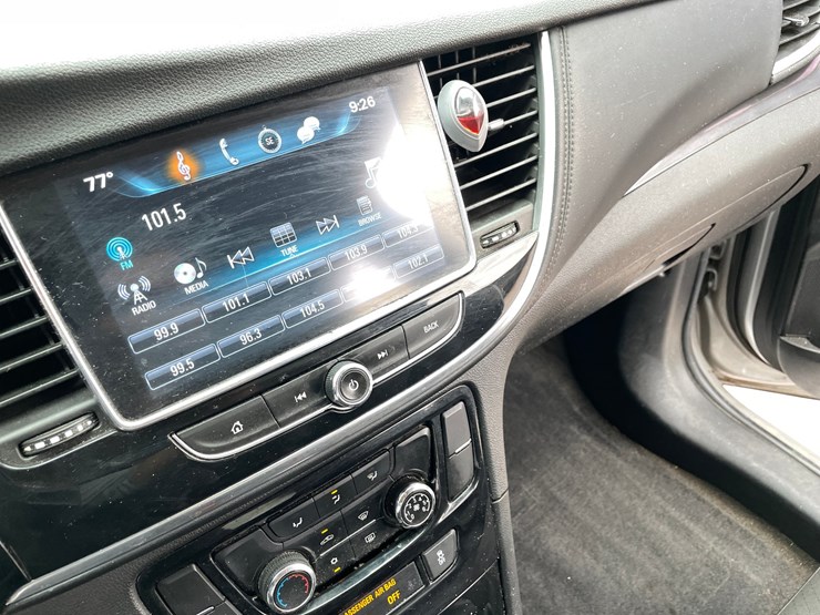 2017-buick-encore-image-36
