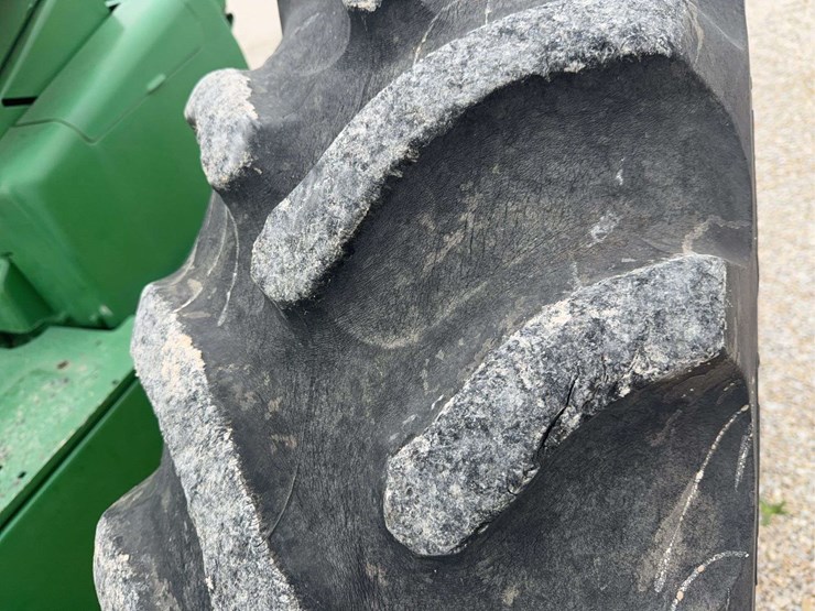 john-deere-3020-image-16