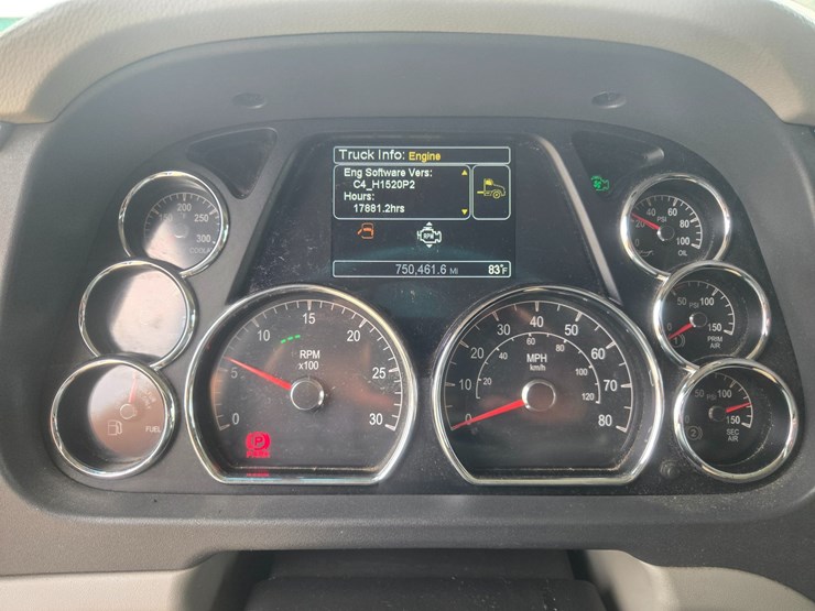 2020-peterbilt-579-image-55