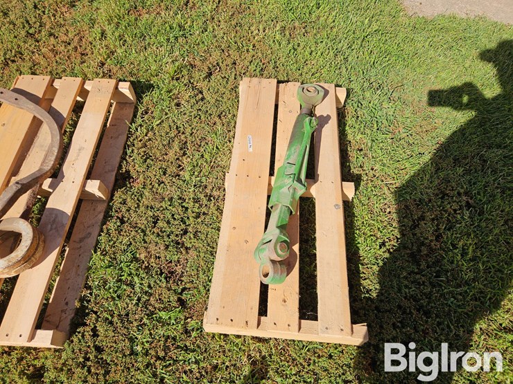 john-deere-8320-image-6