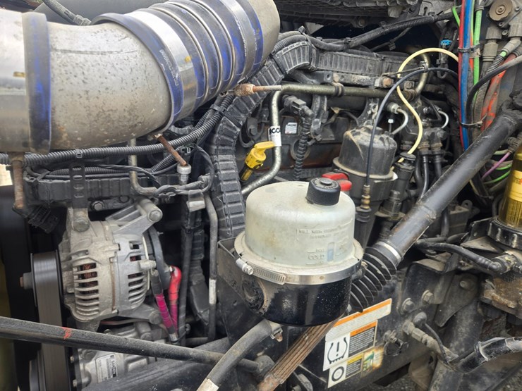 2020-peterbilt-579-image-25