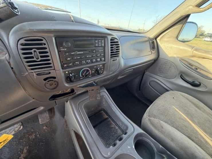 1999-ford-expedition-xlt-image-12