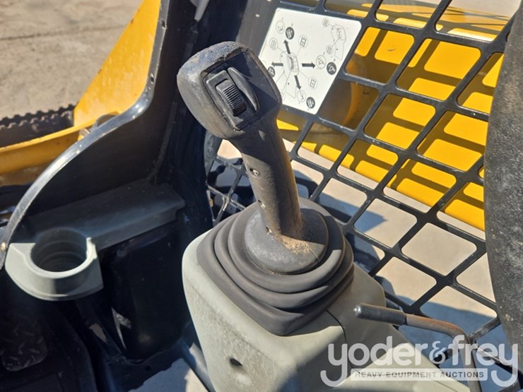 2018-caterpillar-226d-image-55