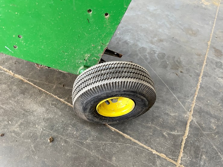 #3002-•-john-deere-yard-dethatcher-image-14