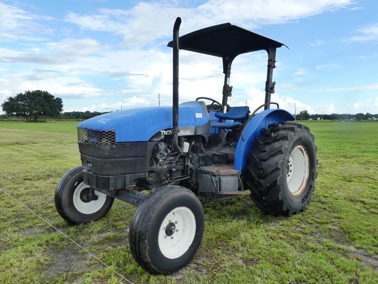 new-holland-tn75-image-1