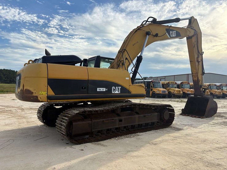 2008-caterpillar-330-image-3