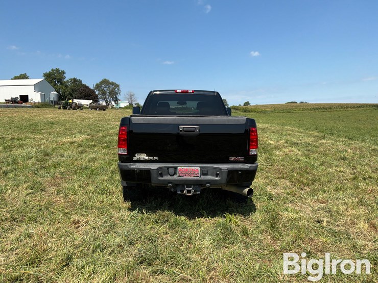 2012-gmc-sierra-2500-image-6