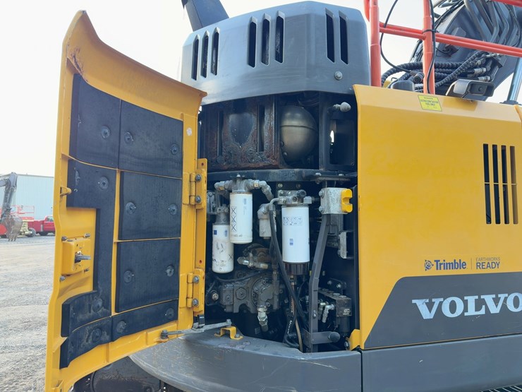 2019-volvo-ecr145el-image-34