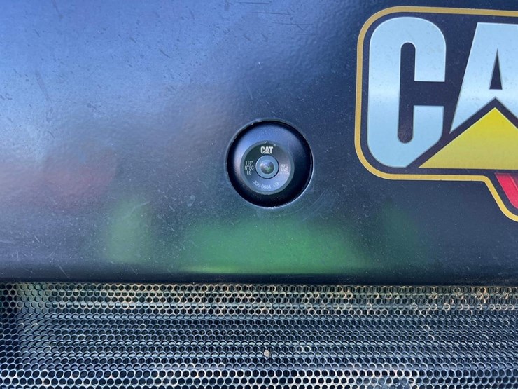 2020-caterpillar-259d3-image-6