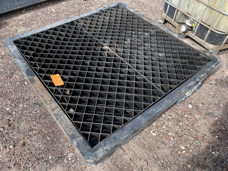 #4661-•-spill-containment-pallet-image-6