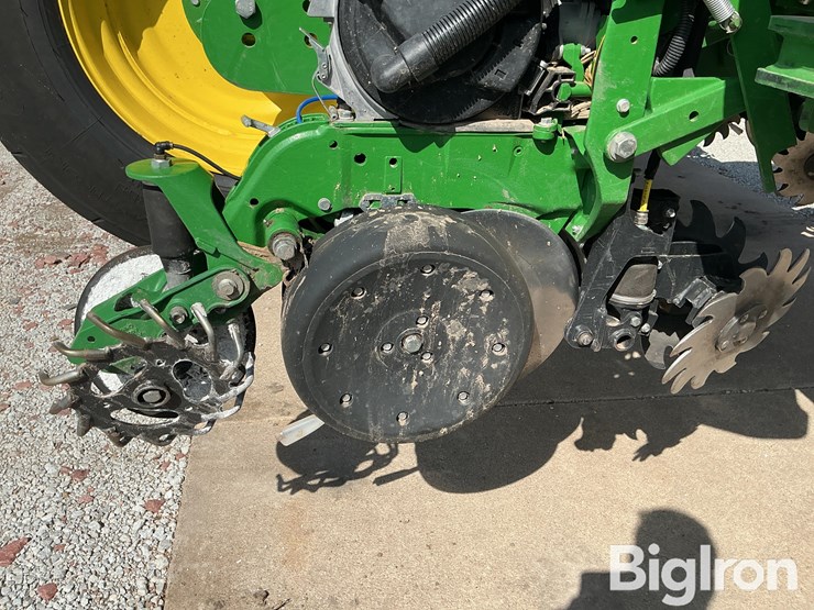 2018-john-deere-1775nt-image-9