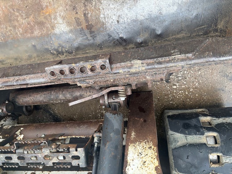 2015-bobcat-t770-image-51