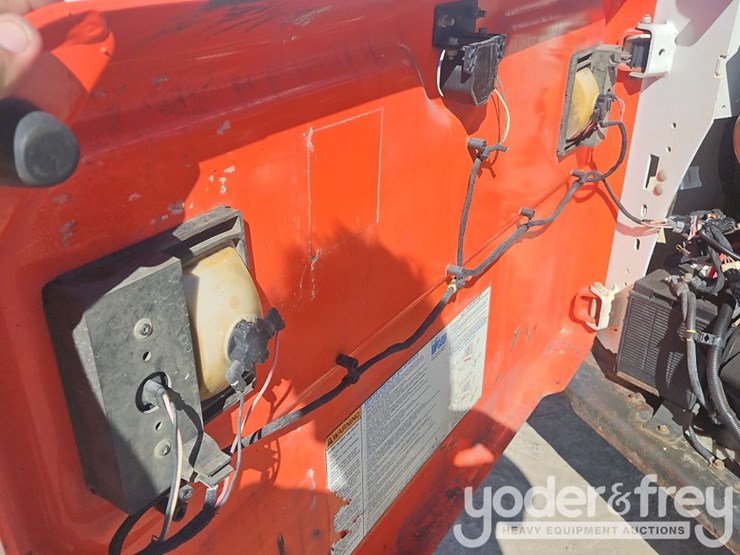 2019-bobcat-t590-image-17