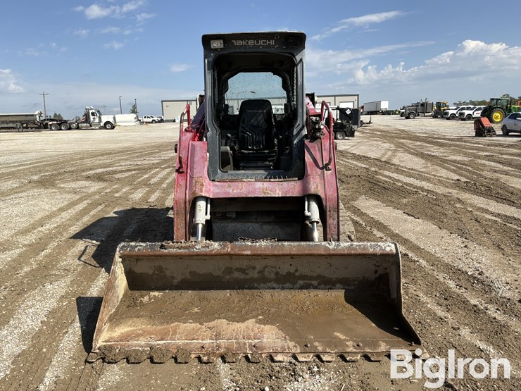 2015-takeuchi-tl12-image-2