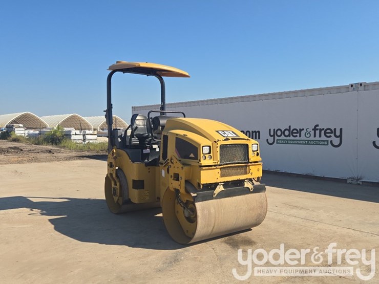 2018-caterpillar-cb34b-image-7