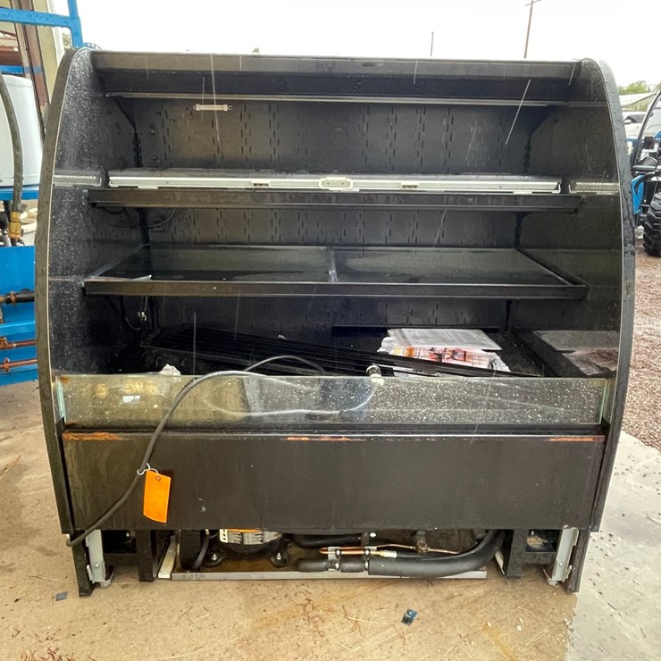 #4681 • Refrigerated Bakery Merchandising Display