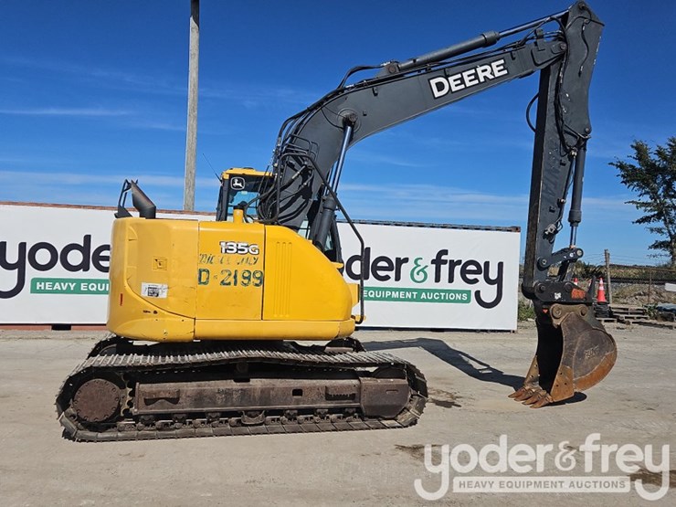 2015-deere-135g-image-5